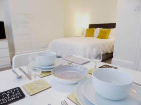 Stylish studio apartment in central Hove.